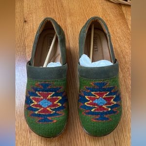 Born green clogs - new. Size 7. Never worn, no box.